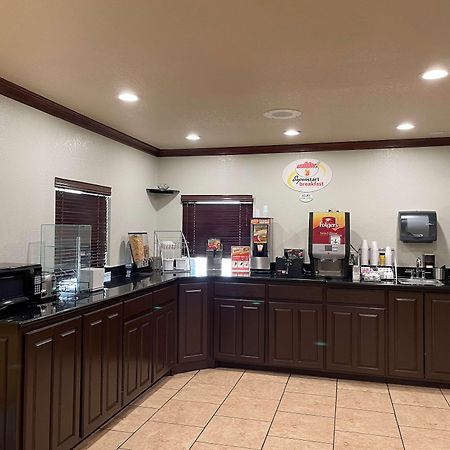 Super 8 By Wyndham Amarillo Central Tx Экстерьер фото