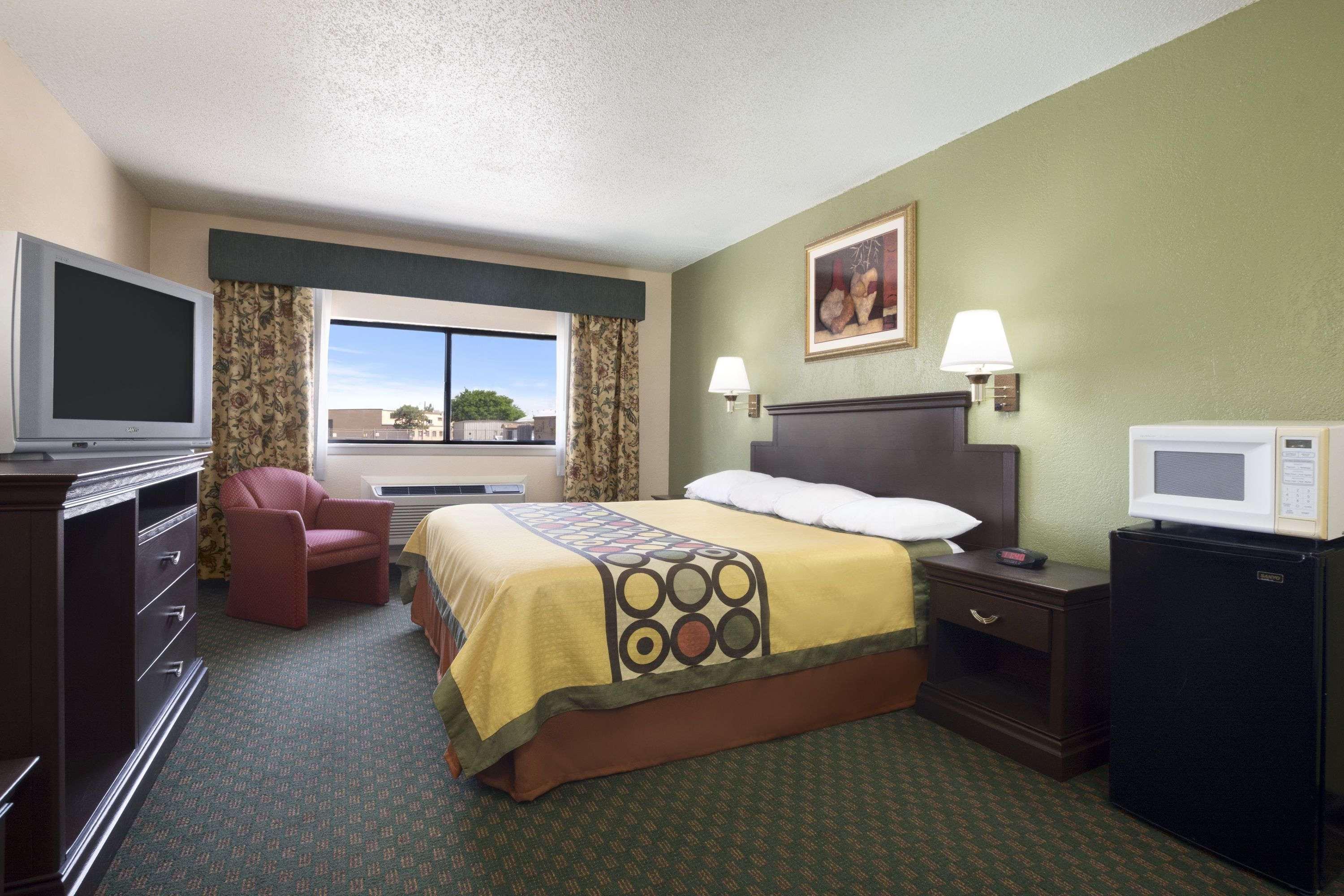 Super 8 By Wyndham Amarillo Central Tx Экстерьер фото
